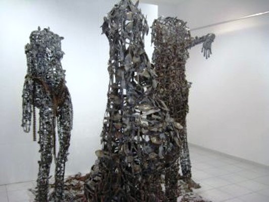 Des sculptures de Freddy Tsimba