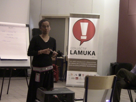 Diana Ramarohetra en pleine communication lors de l’atelier 