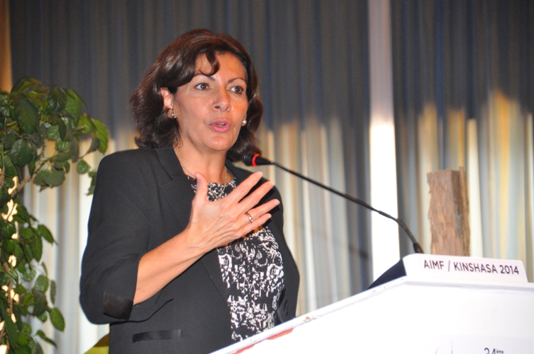 la présidente de l'Aimf et maire de Paris, Anne Hidalgo/Photo Francis Wambole.