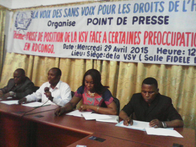 Dolly Ibefo, Justin Ciba, Laurette Misenga et Peter Ntumba de la VSV, lors de la conférence de presse/Photo Adiac.