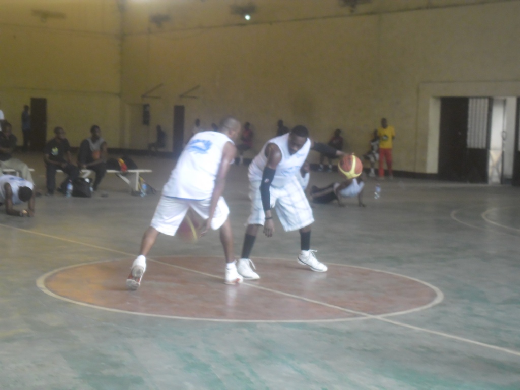 Les basketteurs à l’entraînement