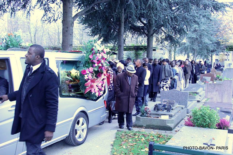 Cortège funèbre de Marie-Josée Mathey en sa dernière demeure au Cimetière municipal de Puteaux