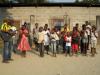 Jules Mouanga, artiste musicien évoluant au Burkina Faso, donnant des cours de chants aux enfants du CCE, l’année dernière.