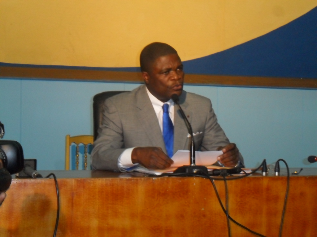 SYlvestre Ossiala, député de la troisième circonscription de l'arrondissement 6 Talangaï, et deuxième vice-président de l'Assemblée nationale au cours de son allocution